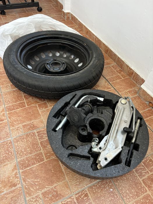 Roata Rezerva Slim Good Year VAG Vw Audi Seat Skoda pe 17