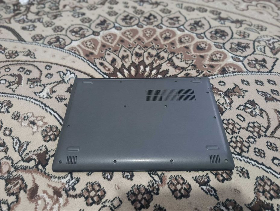 XOLATI tiniq LENOVO  sotiladi