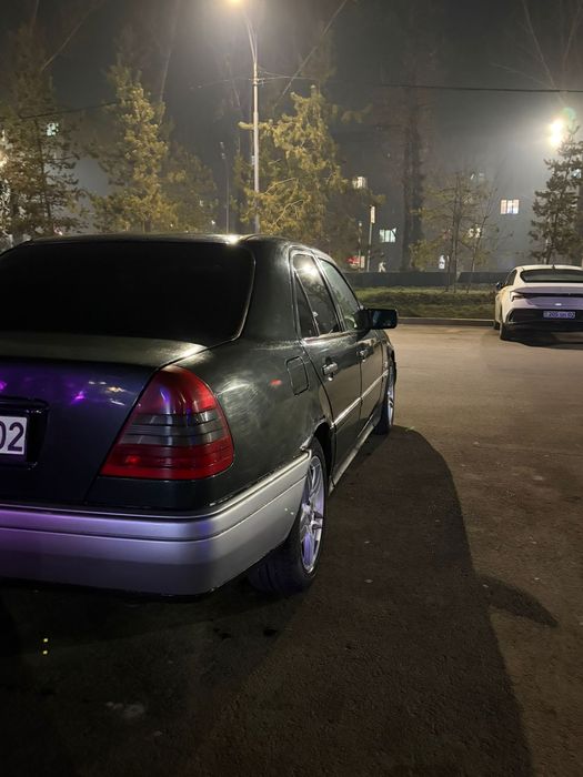 Продам мерседес бенс