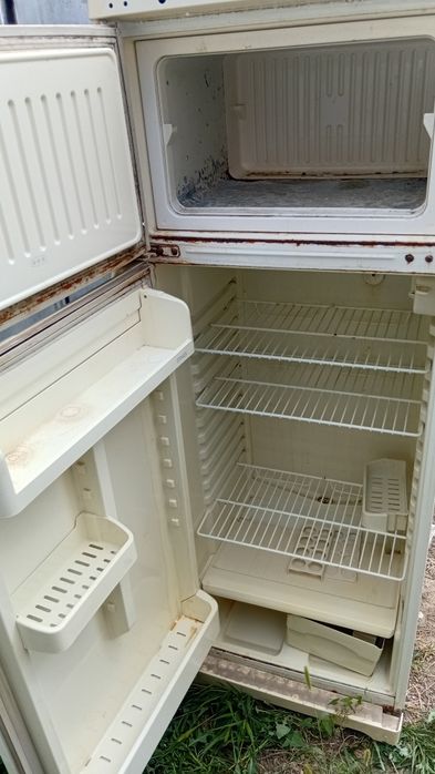 Холодильник жасамайды