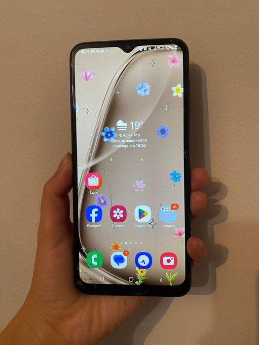 Samsung A13 продам