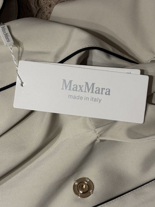 Тренч-плащ нрвый от Max Mara
