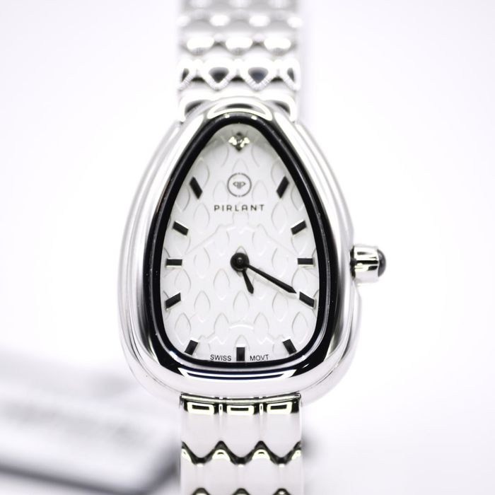 Луксозен дамски часовник модел Bvlgari Serpenti, SWISS Made.
