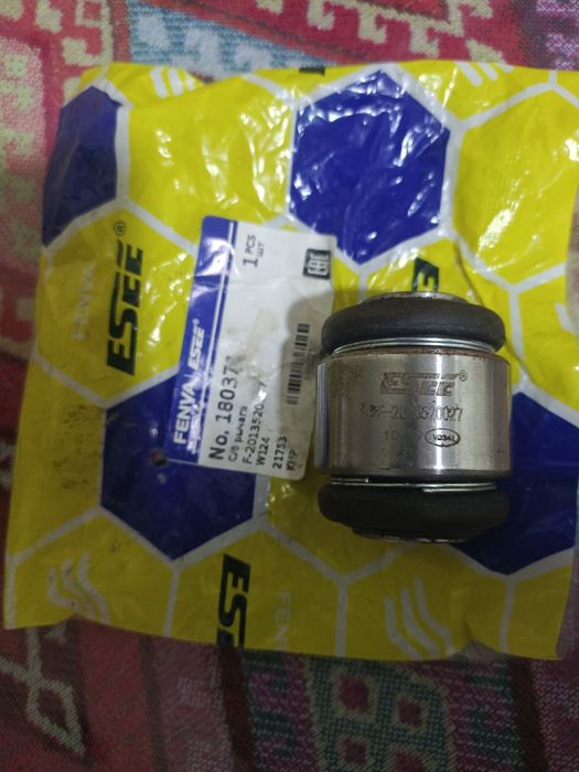 Продам запчасти на мерс