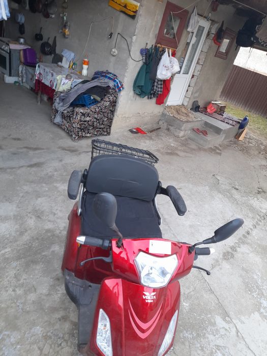 De vanzare: motociclu volta