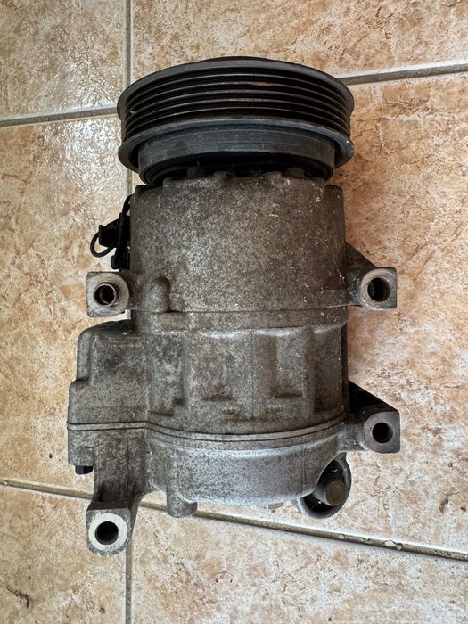 Компресор за климатик Hyundai I30 2010г