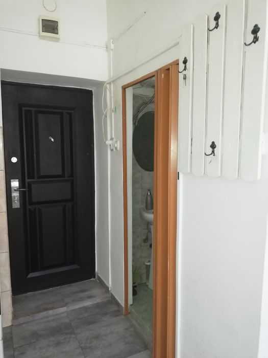 Inchiriez garsoniera 7 Noiembrie, zona TCM aproape de UMF si spitalul judetean