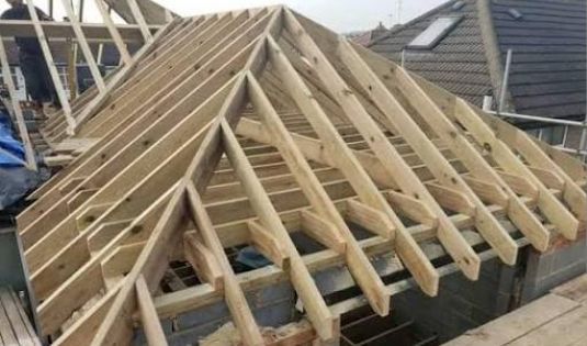 Executam Următoarele: Dulgherie,Tinicherie,Șarpante,Mansarde,Terase