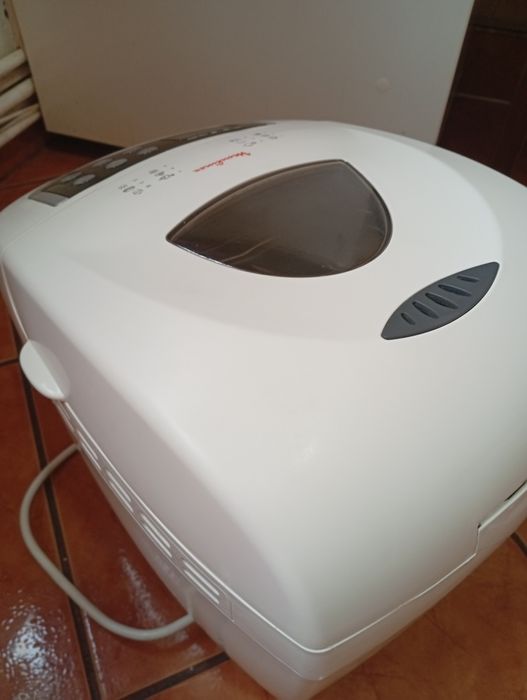 Aparat de făcut paine Moulinex