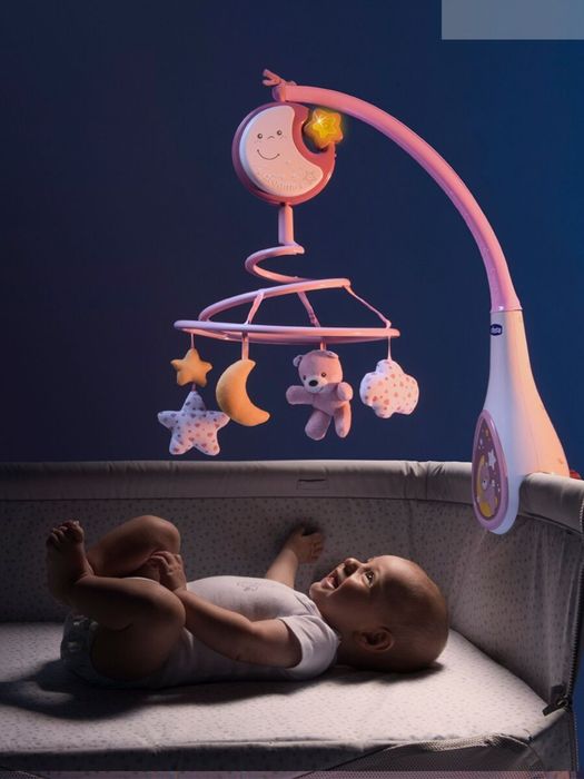 Продам мобиль chicco