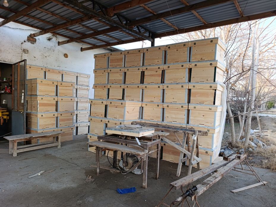 Aalari yawiklari sotiladi yangi sasna taxtdan yasalgan