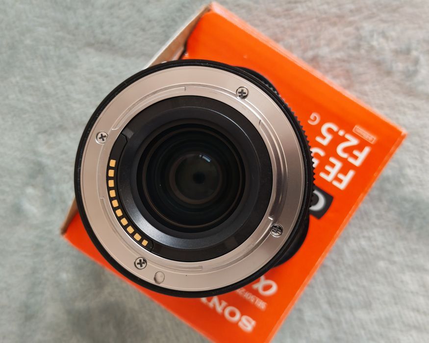 обектив Sony FE 50mm f/2.5 G