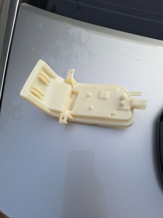 Модули за ляво или дясно  огледало на ЦРВ 3 капак мигач,моторчета.