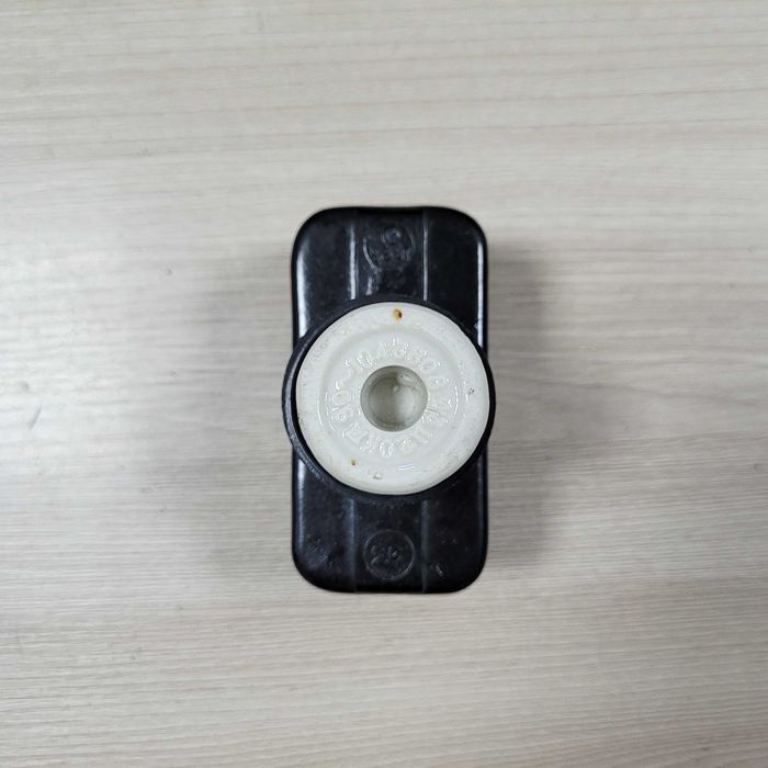 Патрон (предохранитель) для счетчика