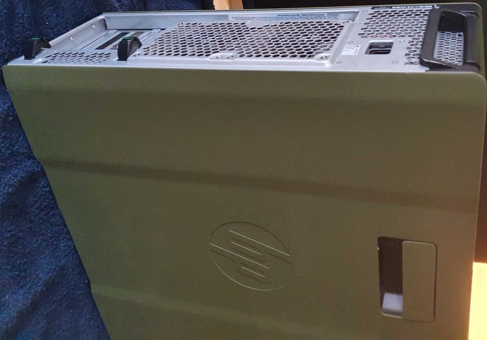 Две перфектни Dual Xeon HP Z640 Workstation + Quadro M4000 + RAID +m.2