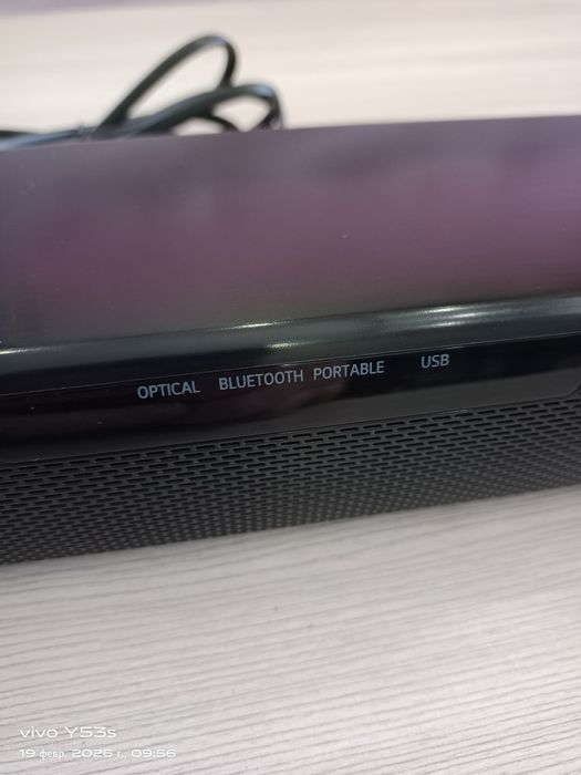 Саундбар в отличном состоянии