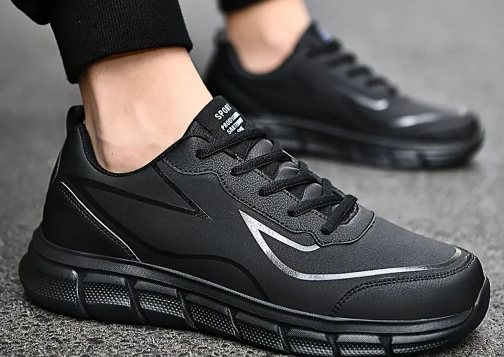 Мужские кроссовки великан