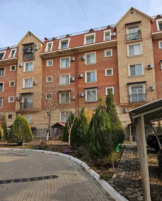 6ти комнатная квартира в Габусе, ор магазин Виноград