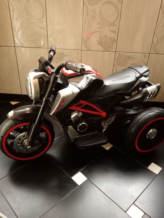 Motocicletă electrică copii (Trike / 3 roți) – 6V, cu Muzică