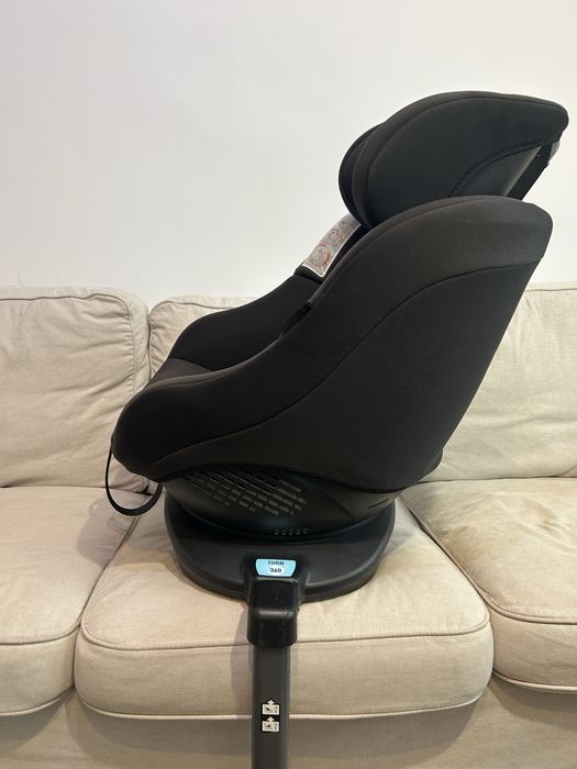 Scaun auto Rotativ 360 Graco Turn2Me Black, 0-18 kg, Negru