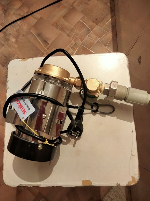 Продается водяной насос (автомат)