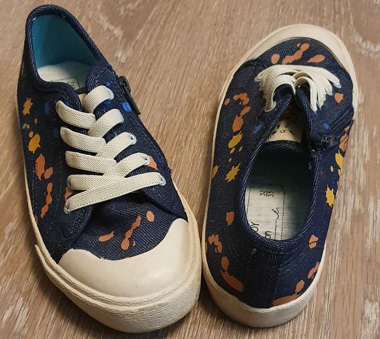 Pantofi Zara. Unisex. Livrare gratuită!