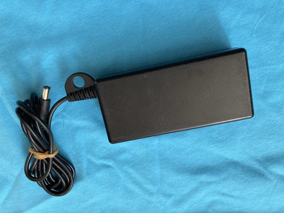 Adaptor Bose DT20v . Transformator Bose . Incarcator bose