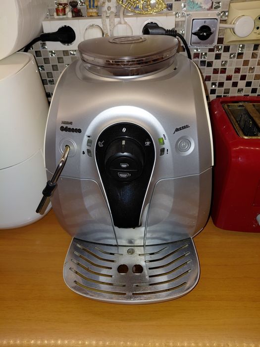 Espressor cafea automat Saeco Xsmall HD8745