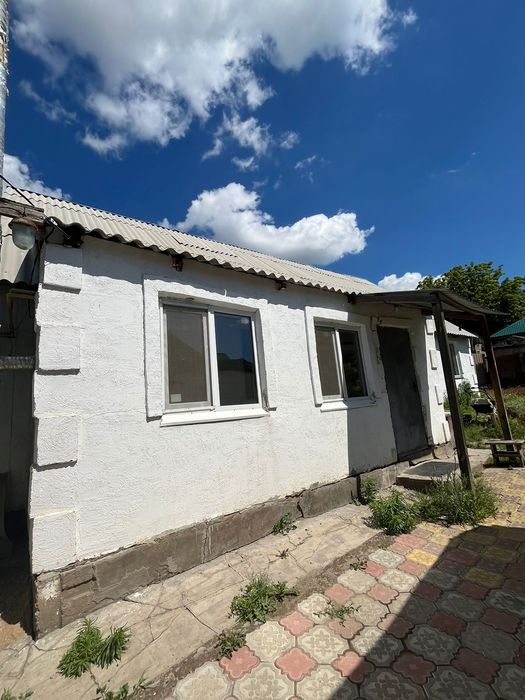 Продается жилой щитовой дом на разбор