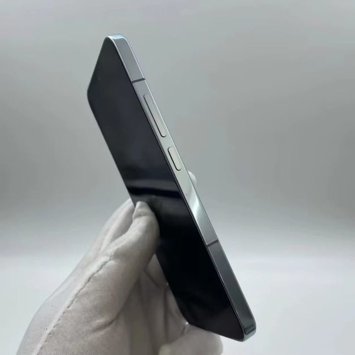 Xiaomi 13, 12/256 Gb