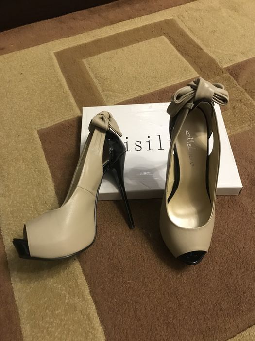 Обувь женская