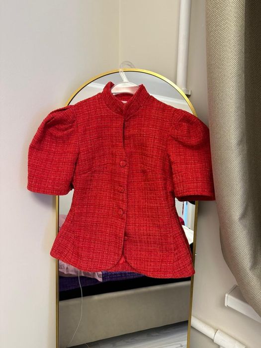 Продам платья , пиджак