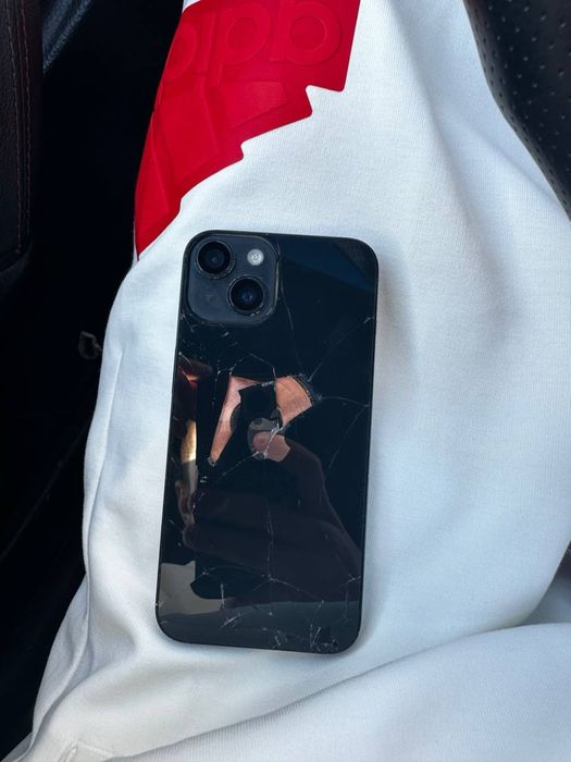 Продам айфон 14 в хорошем состоянии