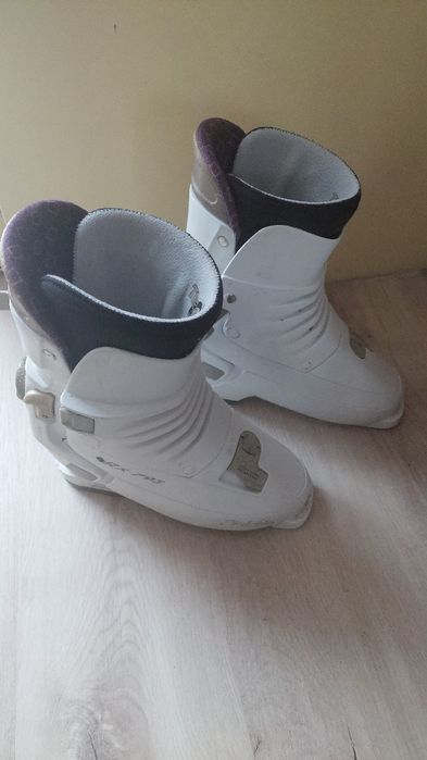 Дитски ски обувки