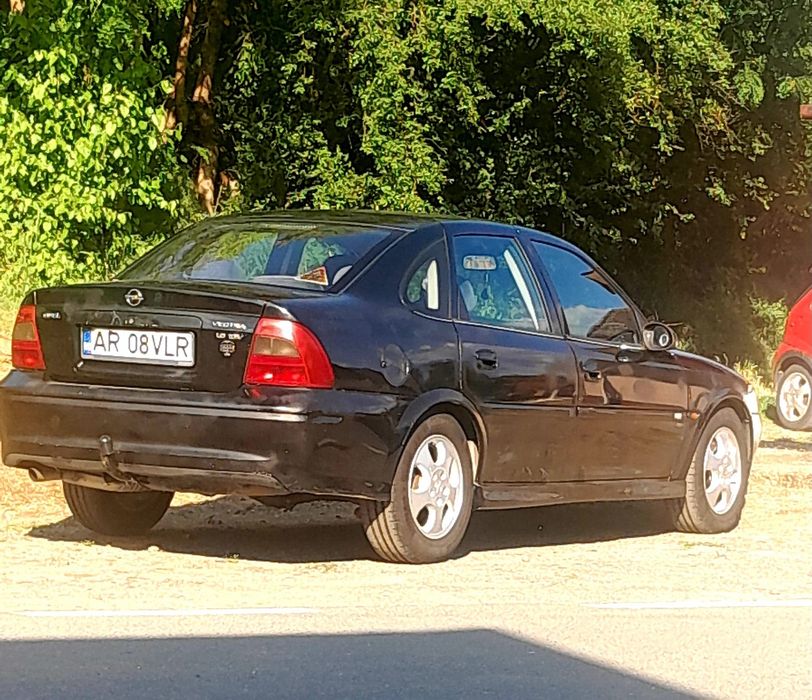 Opel Vectra 1,6 16 valve benzina
