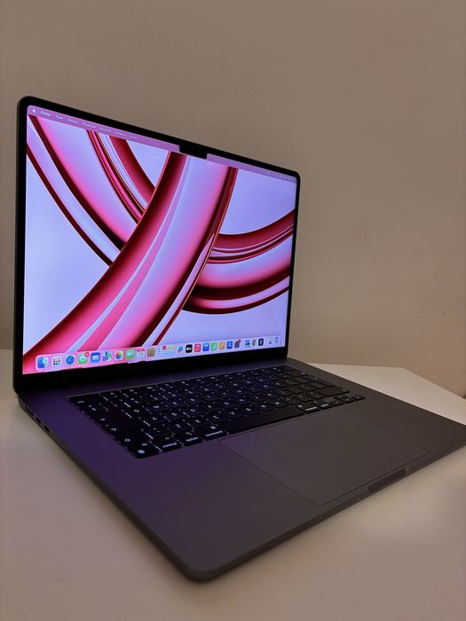 MacBook AIR M3 15” nou