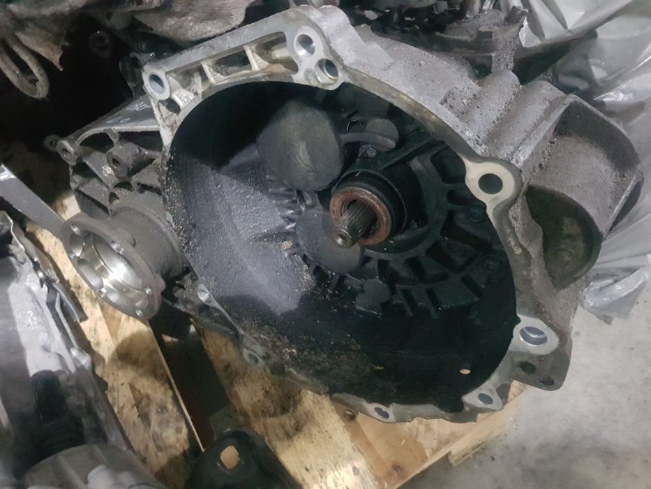 Cutie viteze manuala 6tr hdv vw passat golf 5 skoda   2.0 bkp