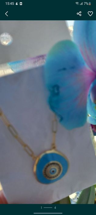 Златисти колиета