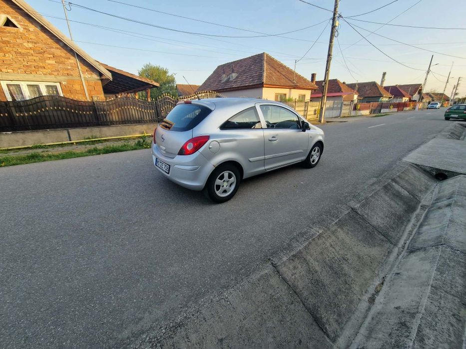 Vând Opel CORSA din 2007  recent adus din Germania