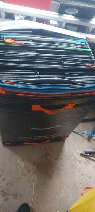 Vând urgent saci ( Genți )noi nouți Amazon  Dimensiuni 90/60/45.
