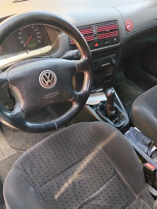 VW golf 4 (1999)-1.9 TDI "110"к.с