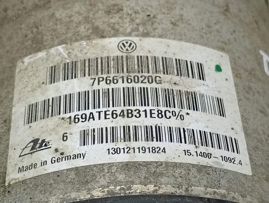 Perna aer spate 7P6616504J Volkswagen Touareg 2 (7P) (2010 - 2014)