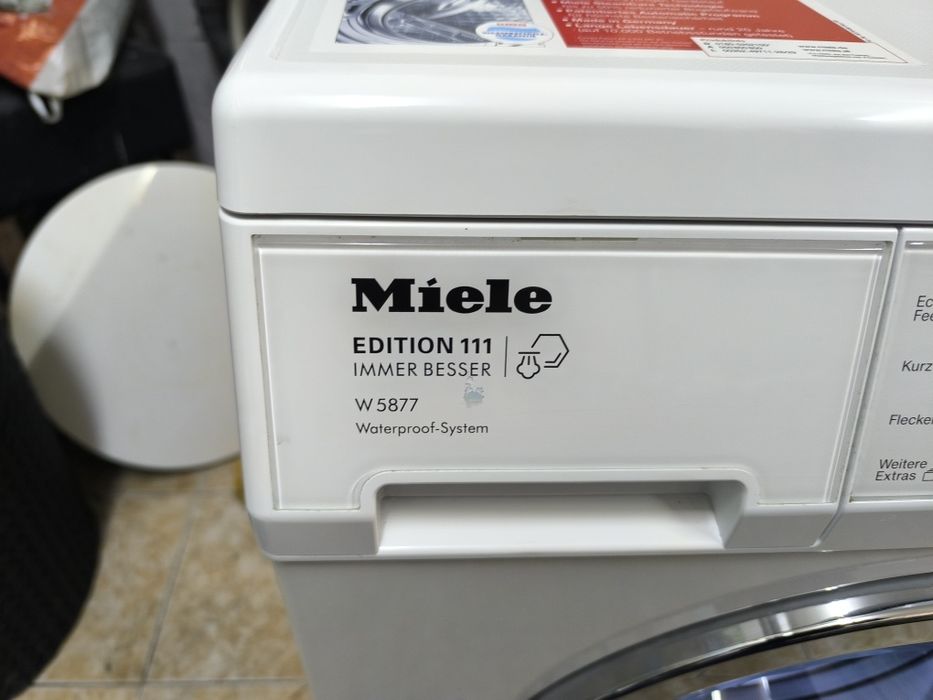 Пералня Miele W 5877 WPS - 8кг. 1600об. Лимитирана серия с пара .