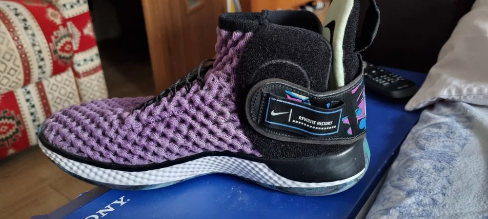 Papuci Nike! Fac și schimburi doar cu ce îmi place!