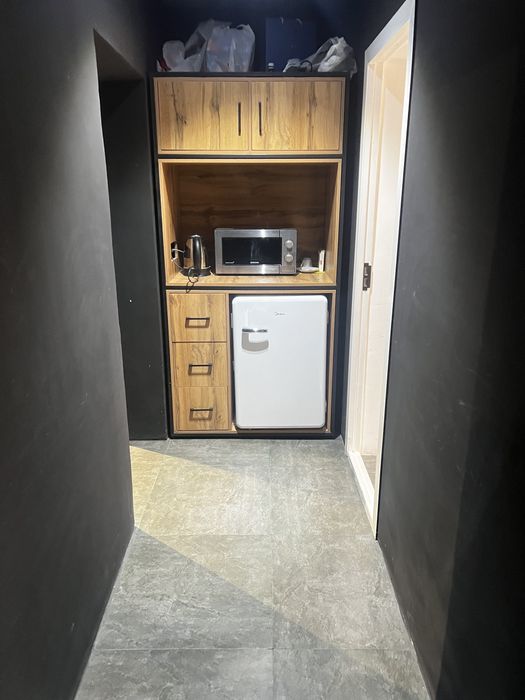 Продается офисная мебель в отличном сочтоянии