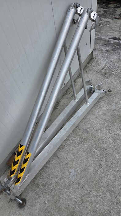 Outrigger picior schela truss