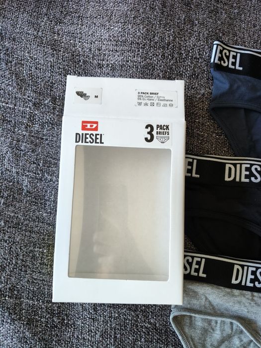 Diesel set 3 chiloți bărbătești bleumarin-gri-negru mărimea M noi