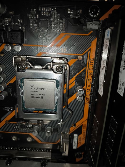 PC Intel i7-9700, 16 GB RAM, 2 TB SSD