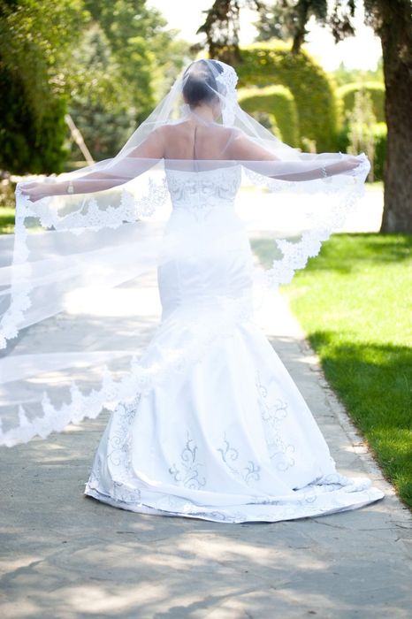 rochie mireasa superba M