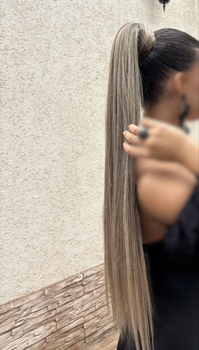 Продавам Дълга синтетична опашка на ластик